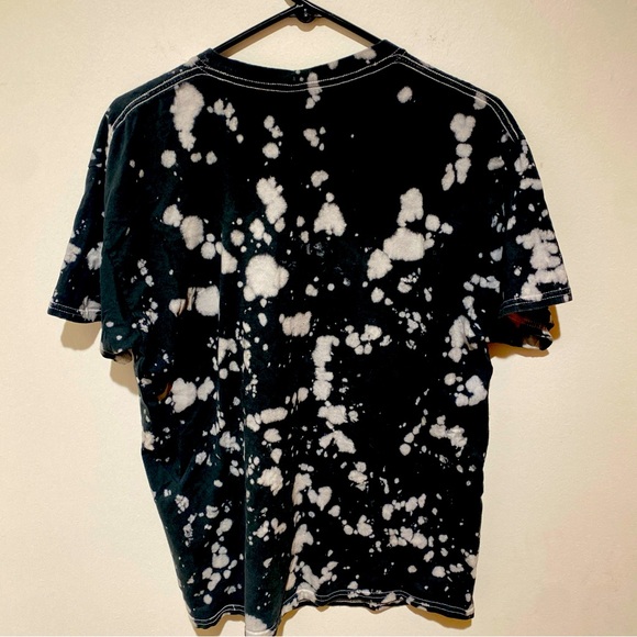 Harvard University All Over Acid Washed Crest Logo T-Shirt - Picture 5 of 5